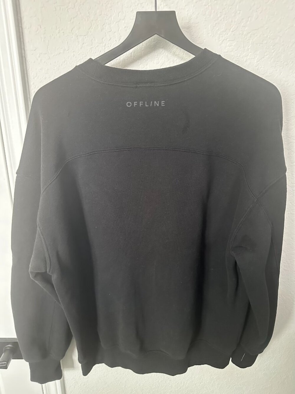 Brand New Black OFFLINE By Aerie Cloud Fleece Oversized Crewneck Sweatshirt - Picture 4 of 4